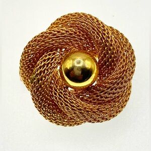 Vintage Scatter Pin Gold Tone Twisted Mesh Wreath Dainty Brooch